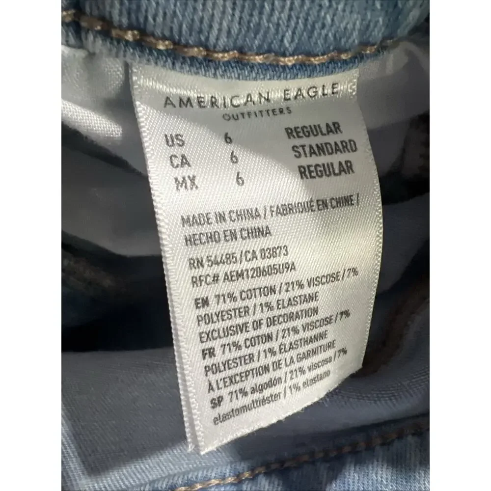 American Eagle Women’s Light Blue Distressed Stretch Skinny Jeans Size 6